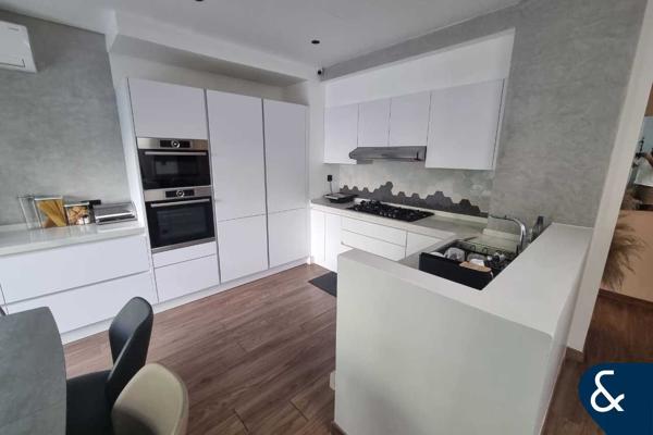 Upgraded Kitchen | Semi - Furnished | V O T